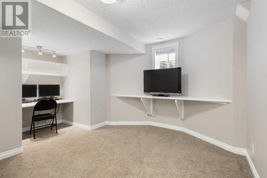 Single Family House for Sale in   Street SW Glenbrook Calgary 