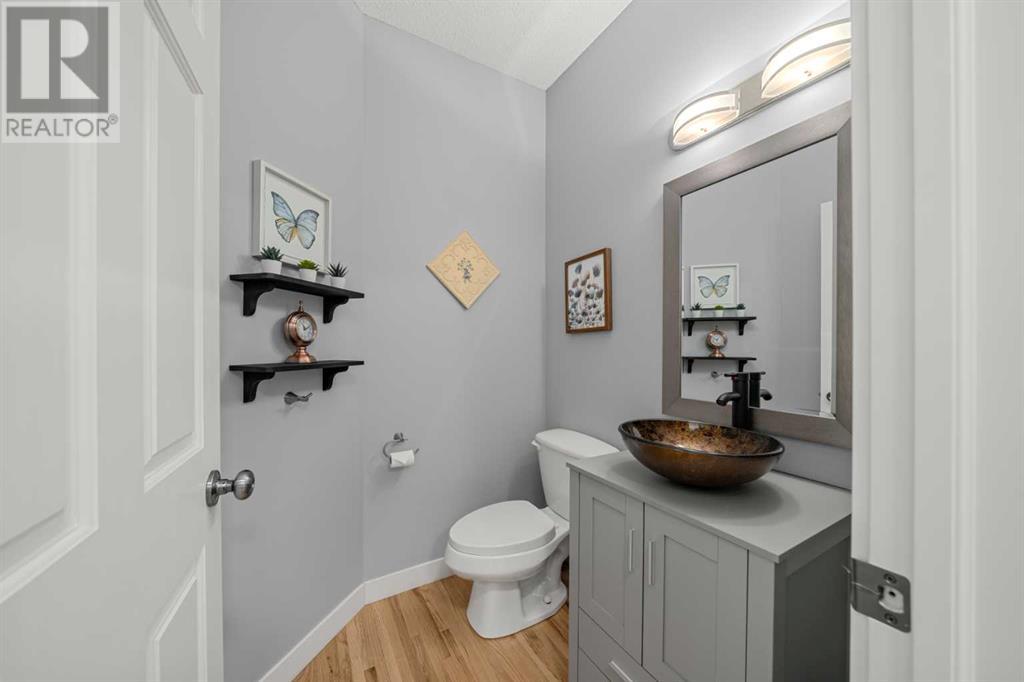 Single Family House for Sale in  Tuscany Ravine Terrace NW Tuscany Calgary 