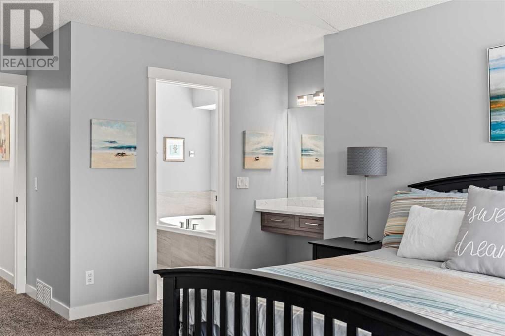 Single Family House for Sale in  Tuscany Ravine Terrace NW Tuscany Calgary 