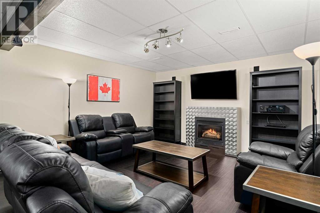 Single Family House for Sale in  Tuscany Ravine Terrace NW Tuscany Calgary 