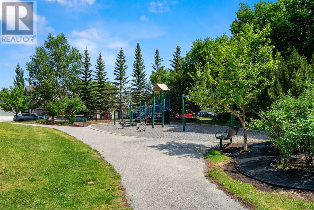 Single Family House for Sale in  Tuscany Ravine Terrace NW Tuscany Calgary 