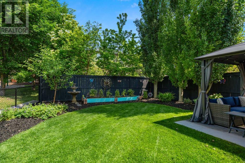 Single Family House for Sale in  Tuscany Ravine Terrace NW Tuscany Calgary 