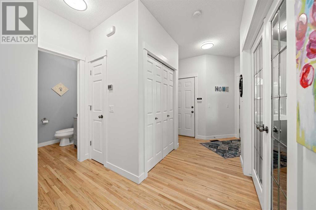 Single Family House for Sale in  Tuscany Ravine Terrace NW Tuscany Calgary 