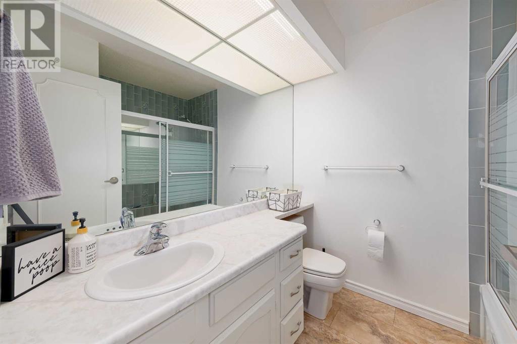 Single Family House Bungalow for Sale in  Woodglen Close SW Woodbine Calgary 