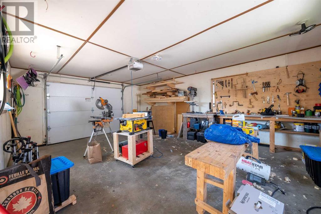 Single Family House Bungalow for Sale in  Woodglen Close SW Woodbine Calgary 