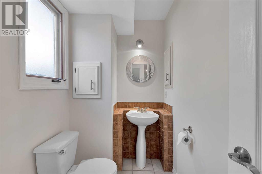 Single Family House for Sale in  Sandstone Way NW Sandstone Valley Calgary 