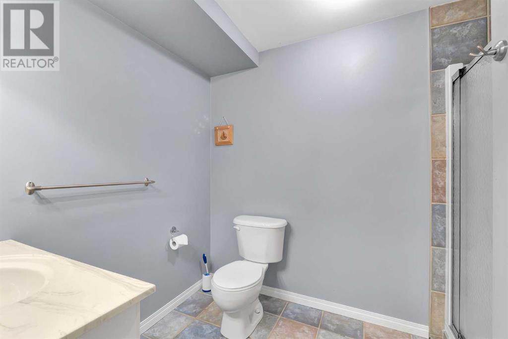 Single Family House for Sale in  Sandstone Way NW Sandstone Valley Calgary 