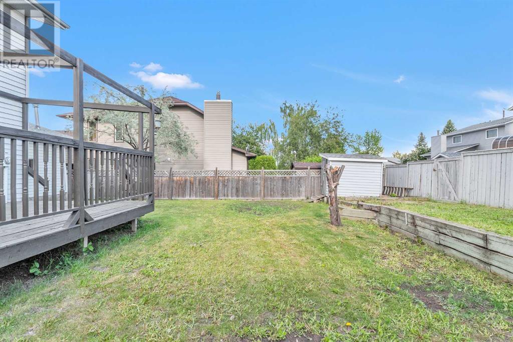 Single Family House for Sale in  Sandstone Way NW Sandstone Valley Calgary 