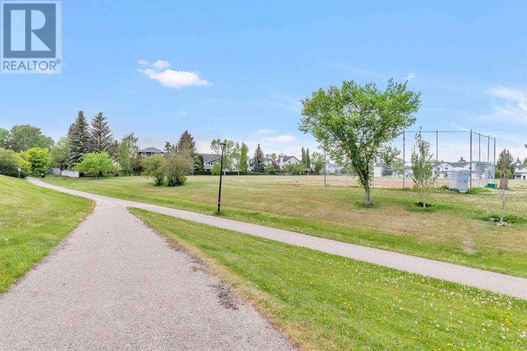 Single Family House for Sale in  Sandstone Way NW Sandstone Valley Calgary 