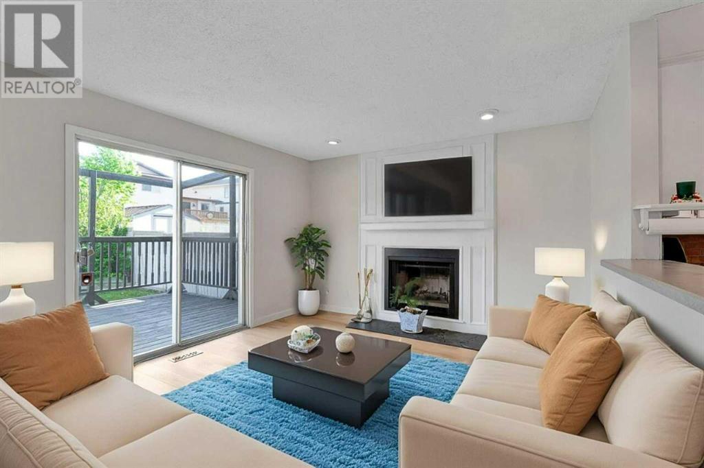 Single Family House for Sale in  Sandstone Way NW Sandstone Valley Calgary 