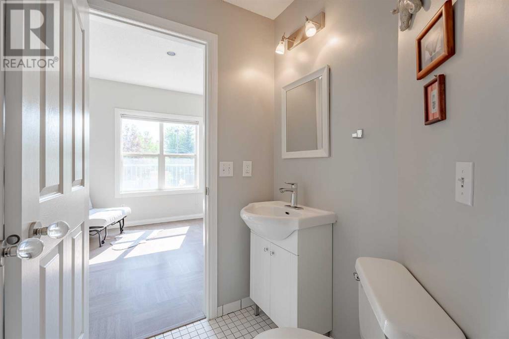 Single Family House for Sale in    Avenue NE Mayland Heights Calgary 