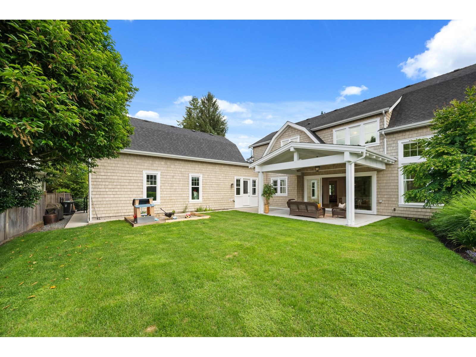 Photo 33 of 22843 88 Avenue, Langley BC
