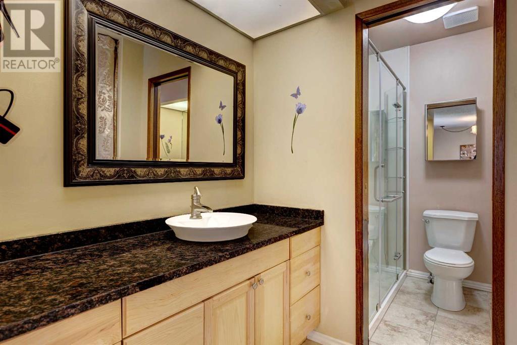 Single Family House for Sale in  Oakmount Way SW Oakridge Calgary 