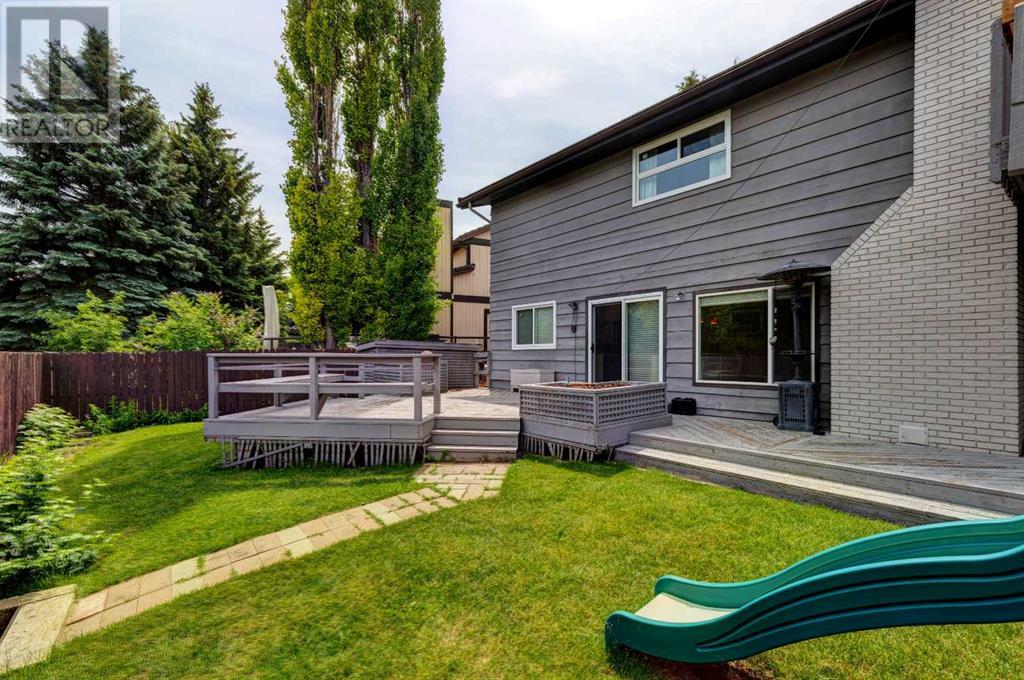 Single Family House for Sale in  Oakmount Way SW Oakridge Calgary 