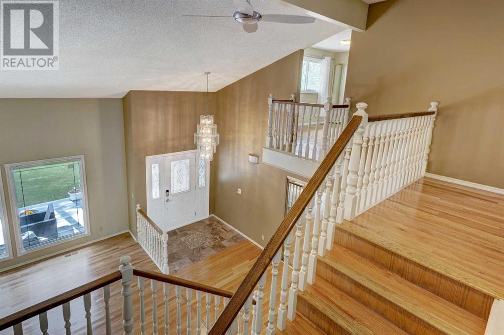 Single Family House for Sale in  Oakmount Way SW Oakridge Calgary 