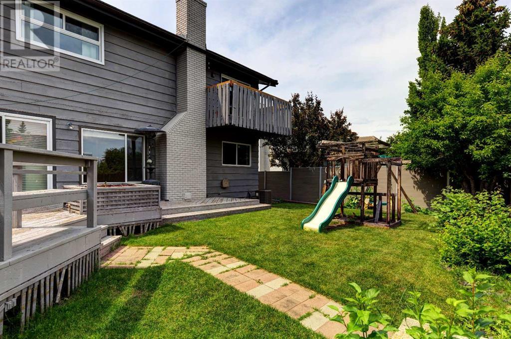 Single Family House for Sale in  Oakmount Way SW Oakridge Calgary 