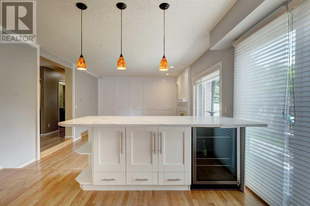 Single Family House for Sale in  Oakmount Way SW Oakridge Calgary 