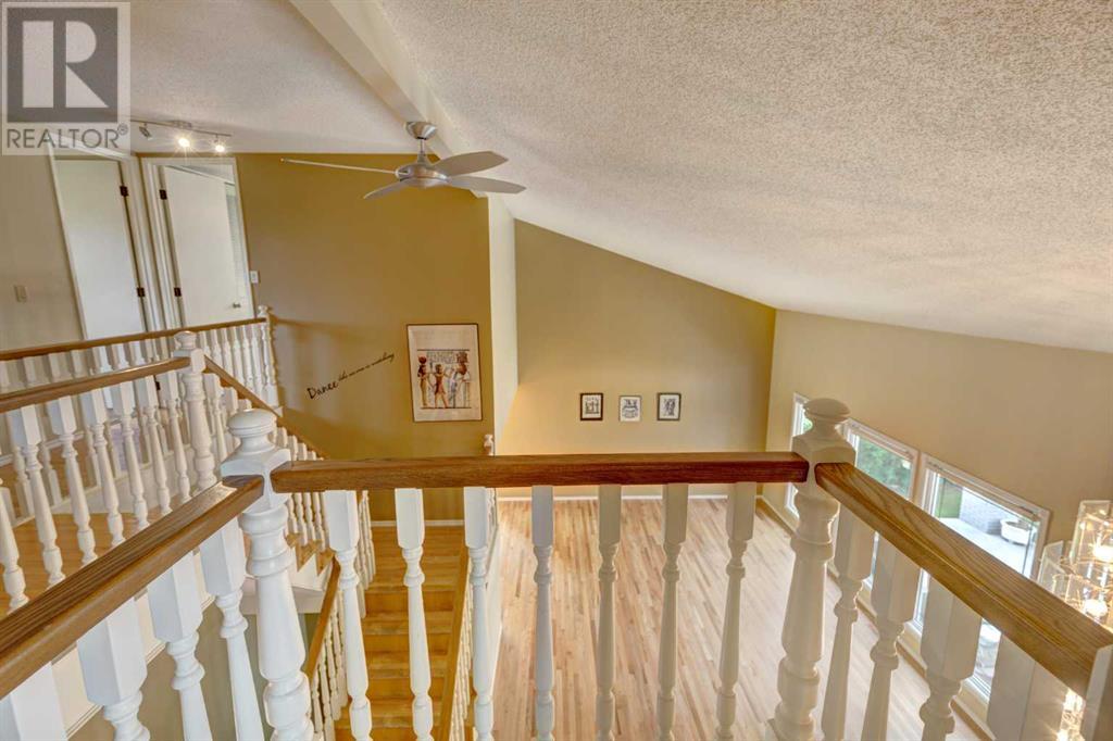 Single Family House for Sale in  Oakmount Way SW Oakridge Calgary 