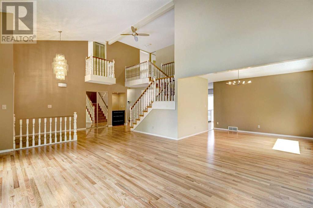 Single Family House for Sale in  Oakmount Way SW Oakridge Calgary 