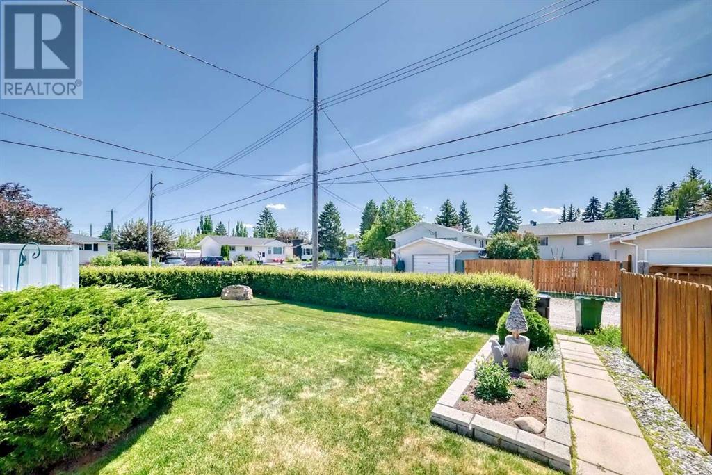 Single Family House for Sale in  Southdale Road SW Southwood Calgary 