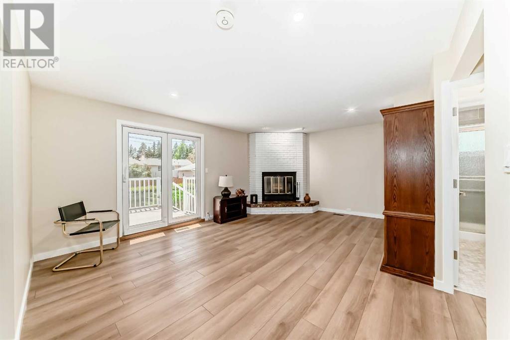 Single Family House for Sale in  Southdale Road SW Southwood Calgary 
