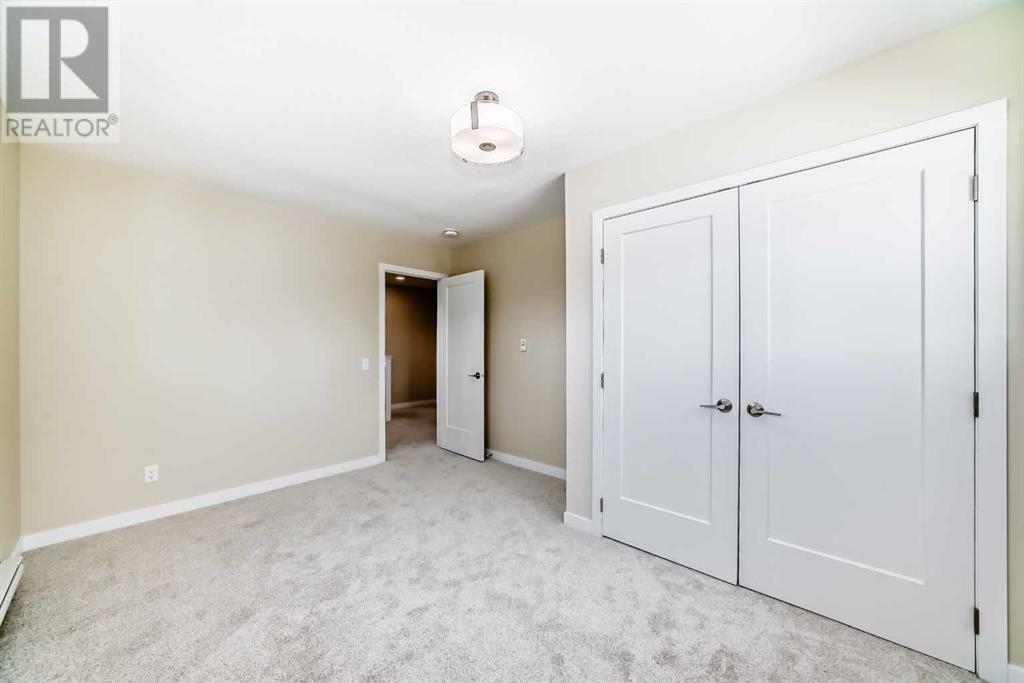Single Family House for Sale in  Southdale Road SW Southwood Calgary 