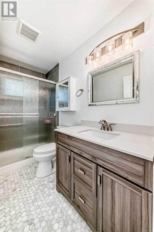 Single Family House for Sale in  Southdale Road SW Southwood Calgary 