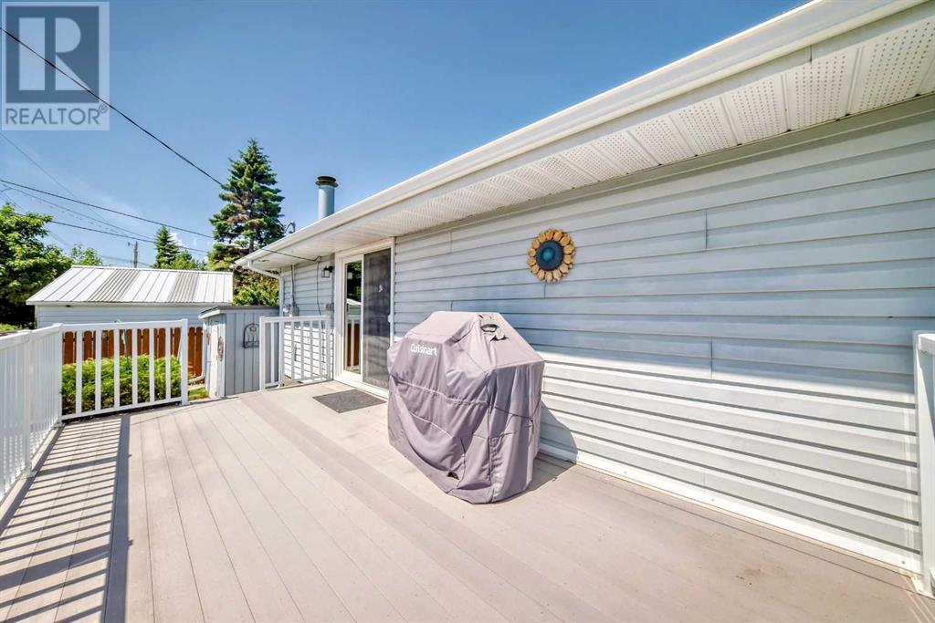 Single Family House for Sale in  Southdale Road SW Southwood Calgary 