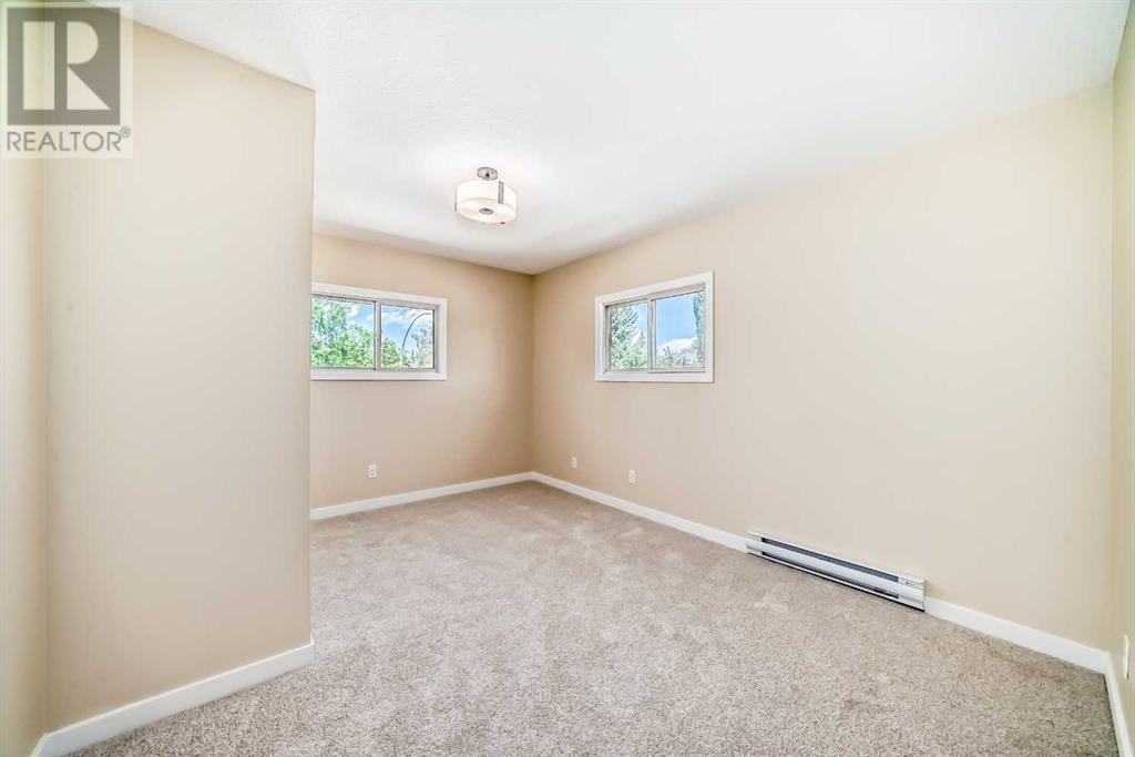 Single Family House for Sale in  Southdale Road SW Southwood Calgary 