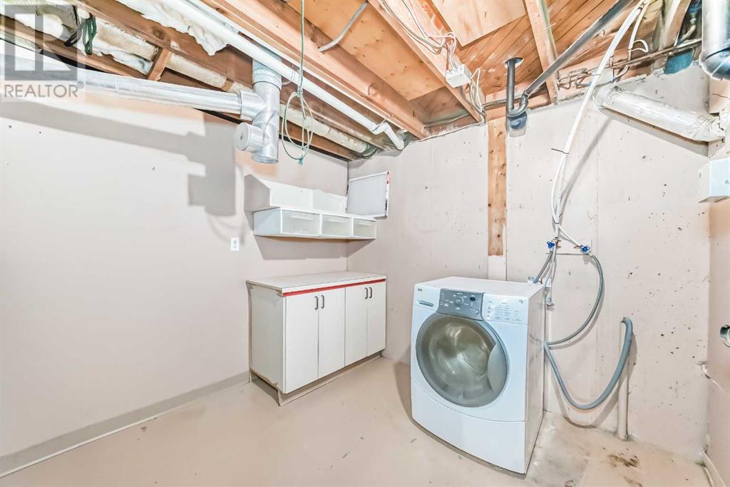 Single Family House for Sale in  Southdale Road SW Southwood Calgary 