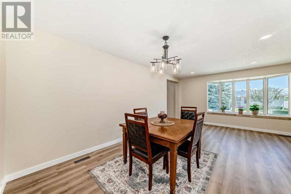 Single Family House for Sale in  Southdale Road SW Southwood Calgary 