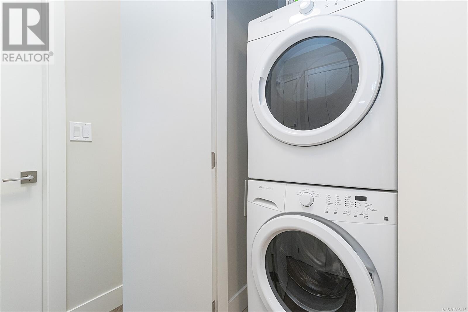 #406 1900 WATKISS WAY - Image 24