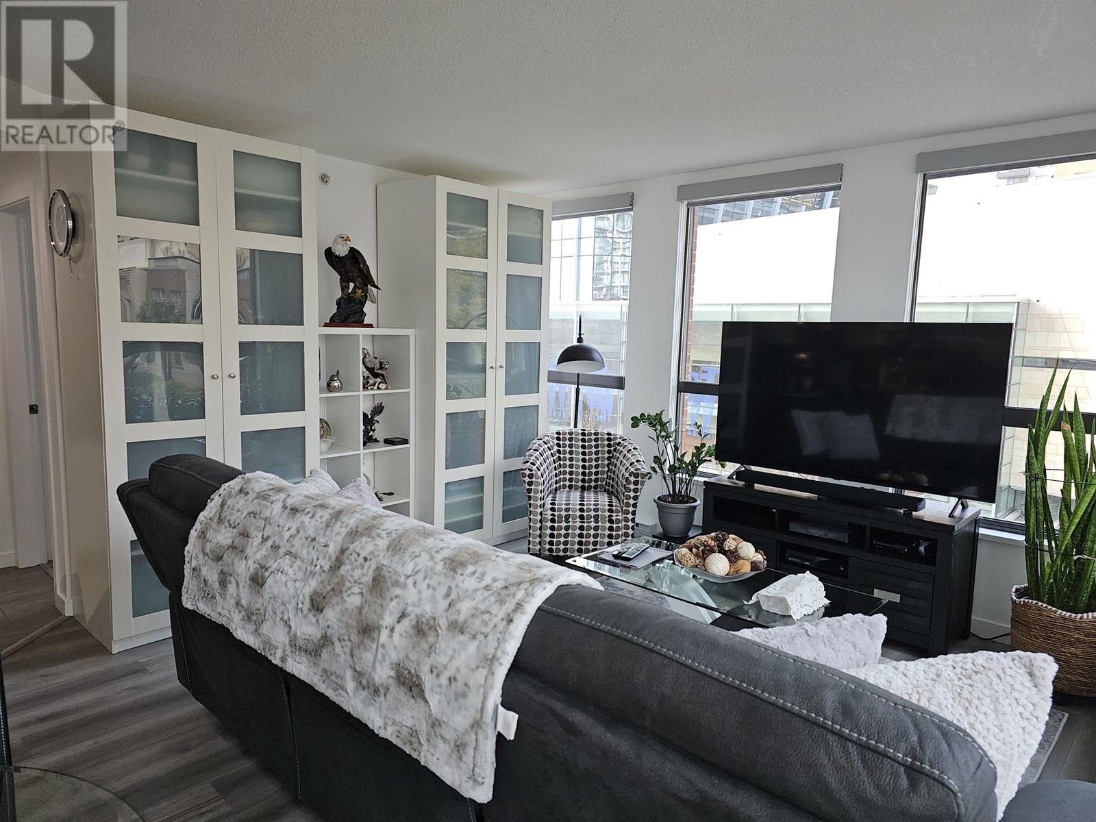 Photo 3 of 404 14 Begbie Street, New Westminster BC