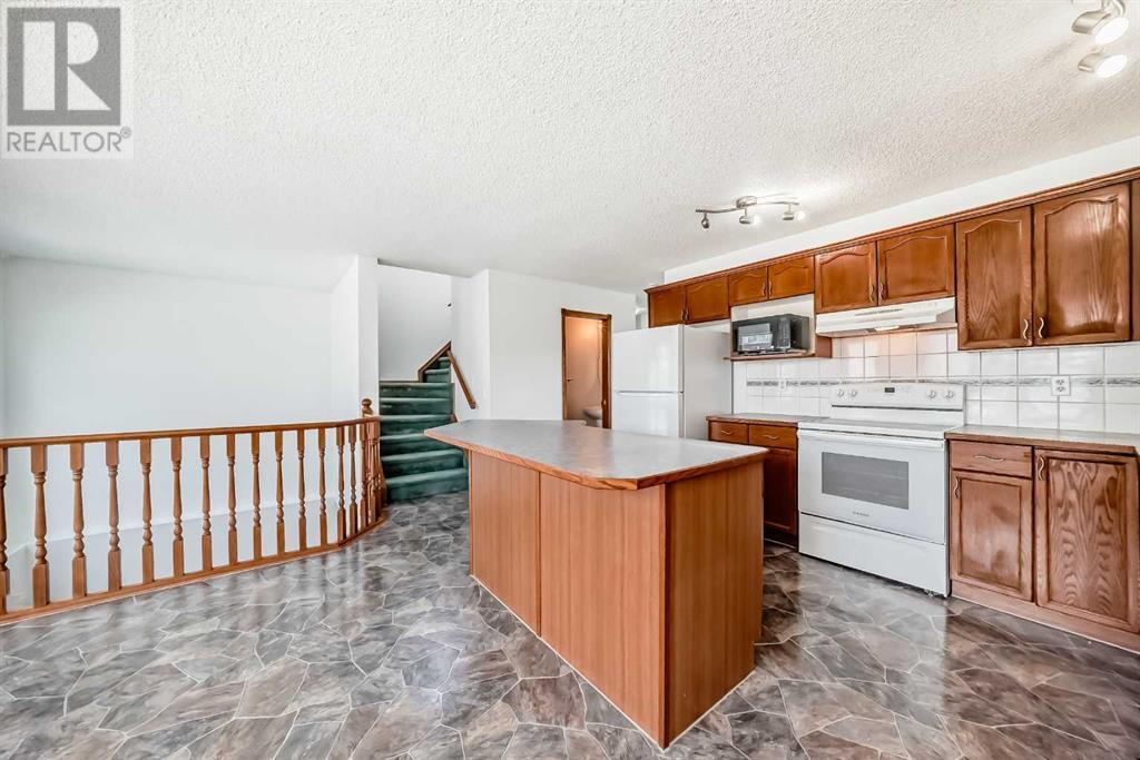Single Family House for Sale in  Coventry Hills Way NE Coventry Hills Calgary 