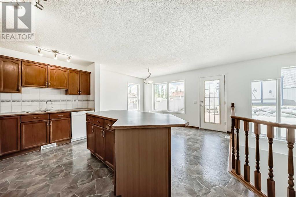 Single Family House for Sale in  Coventry Hills Way NE Coventry Hills Calgary 