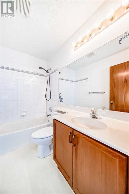Single Family House for Sale in  Coventry Hills Way NE Coventry Hills Calgary 