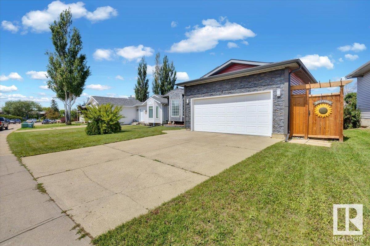 Photo 7 of 56 Lunnon Dr, Gibbons AB