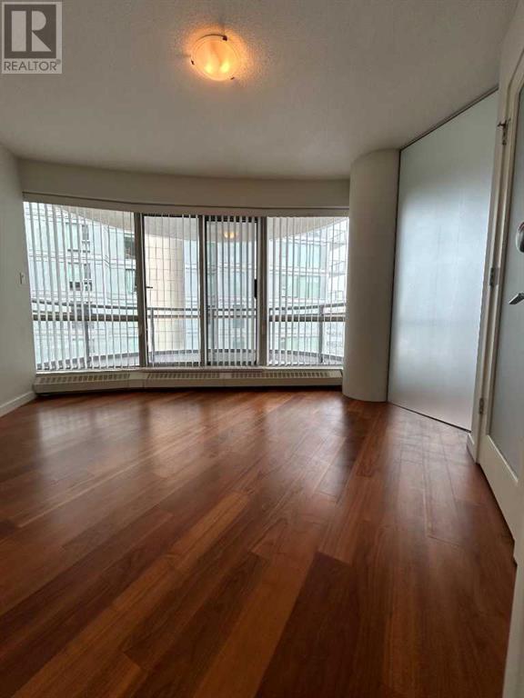 Single Family House for Sale in    Avenue SW Downtown West End Calgary 