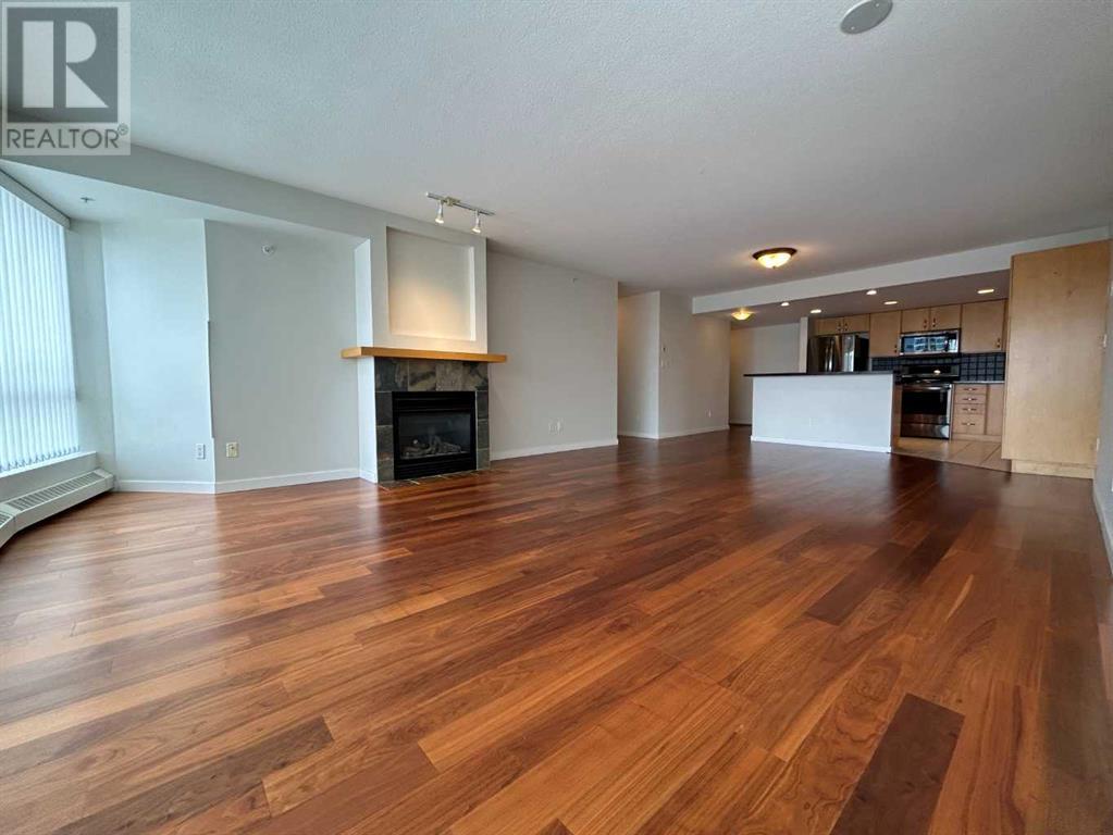 Single Family House for Sale in    Avenue SW Downtown West End Calgary 