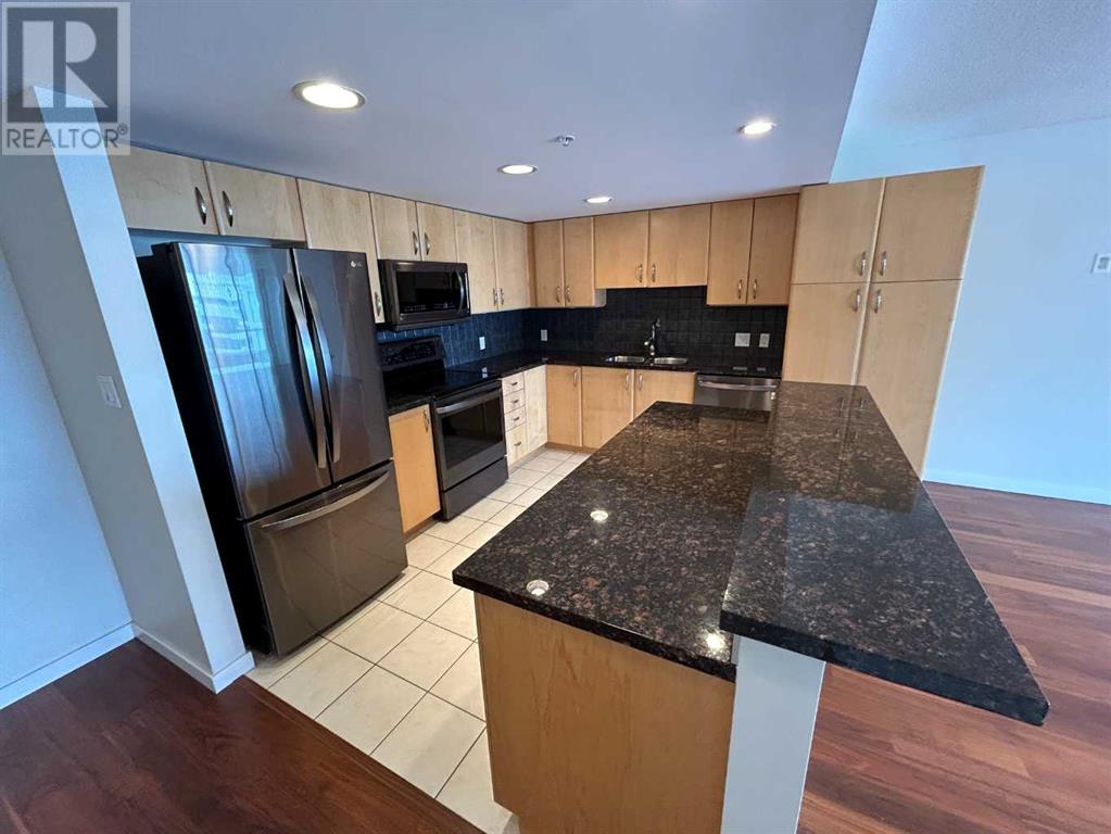 Single Family House for Sale in    Avenue SW Downtown West End Calgary 