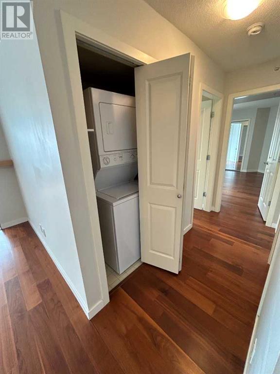 Single Family House for Sale in    Avenue SW Downtown West End Calgary 