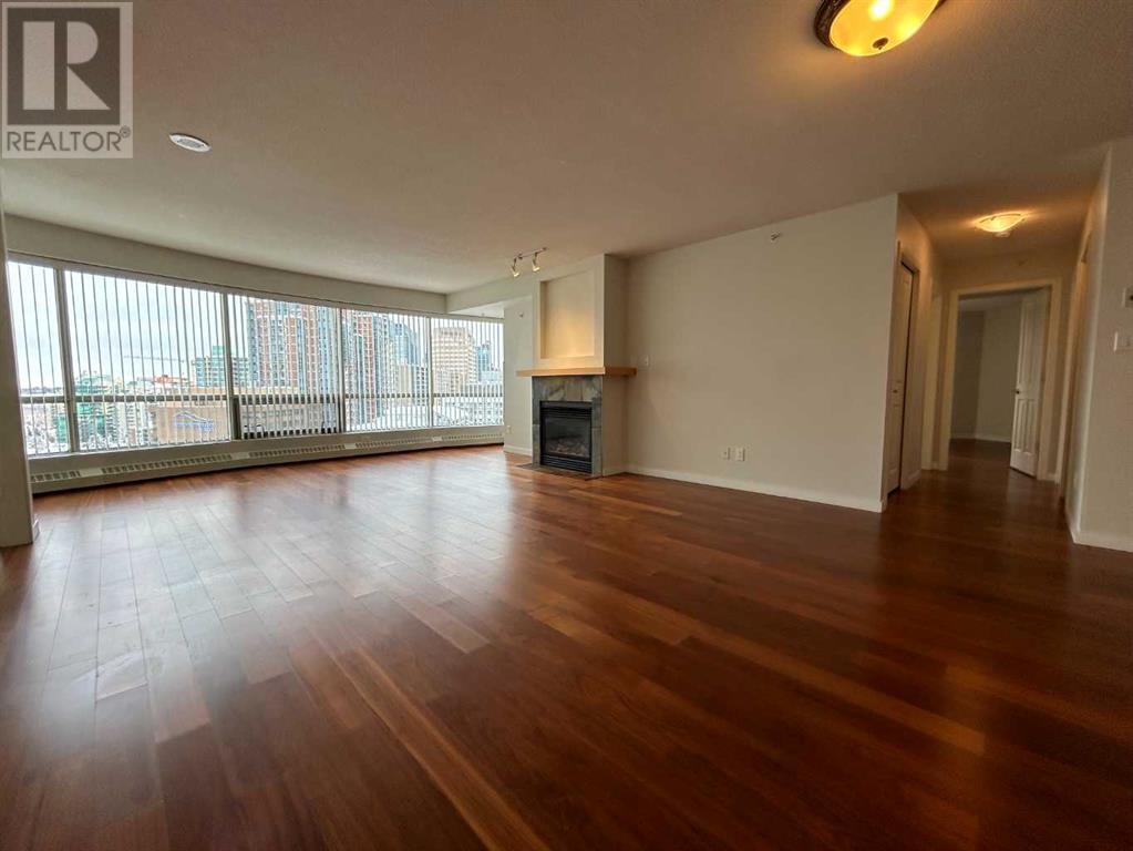 Single Family House for Sale in    Avenue SW Downtown West End Calgary 