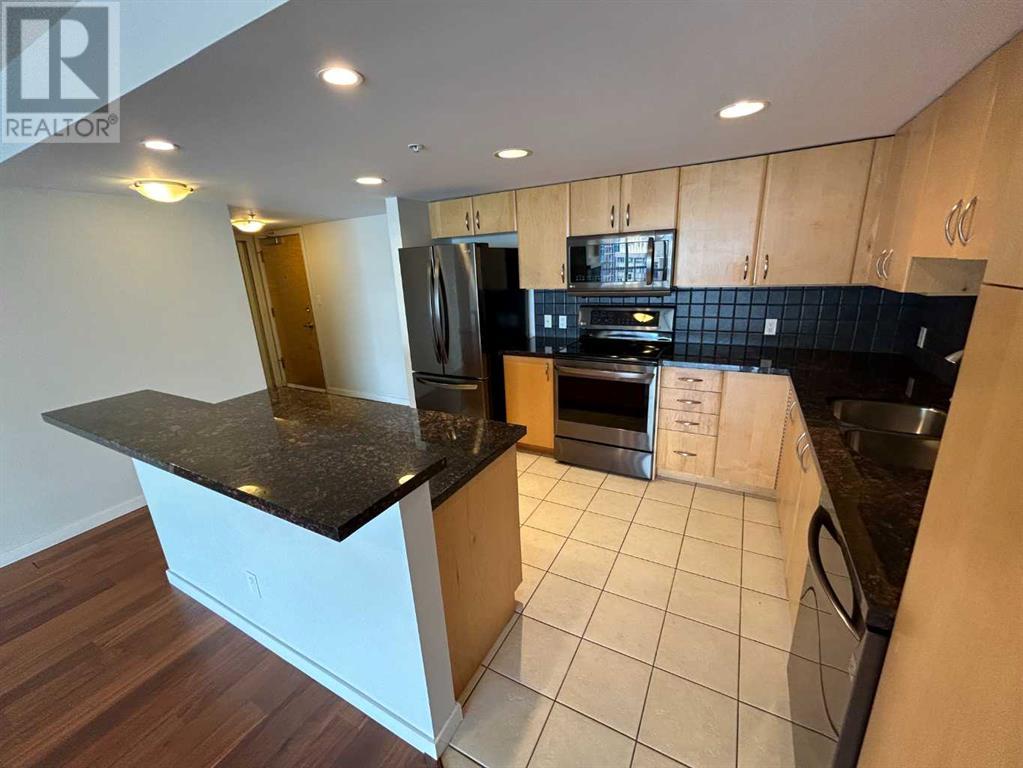 Single Family House for Sale in    Avenue SW Downtown West End Calgary 