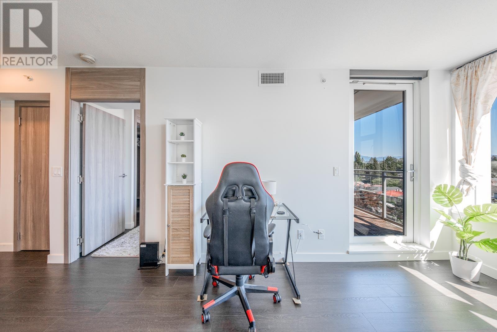 Photo 3 of 811 3300 Ketcheson Road, Richmond BC