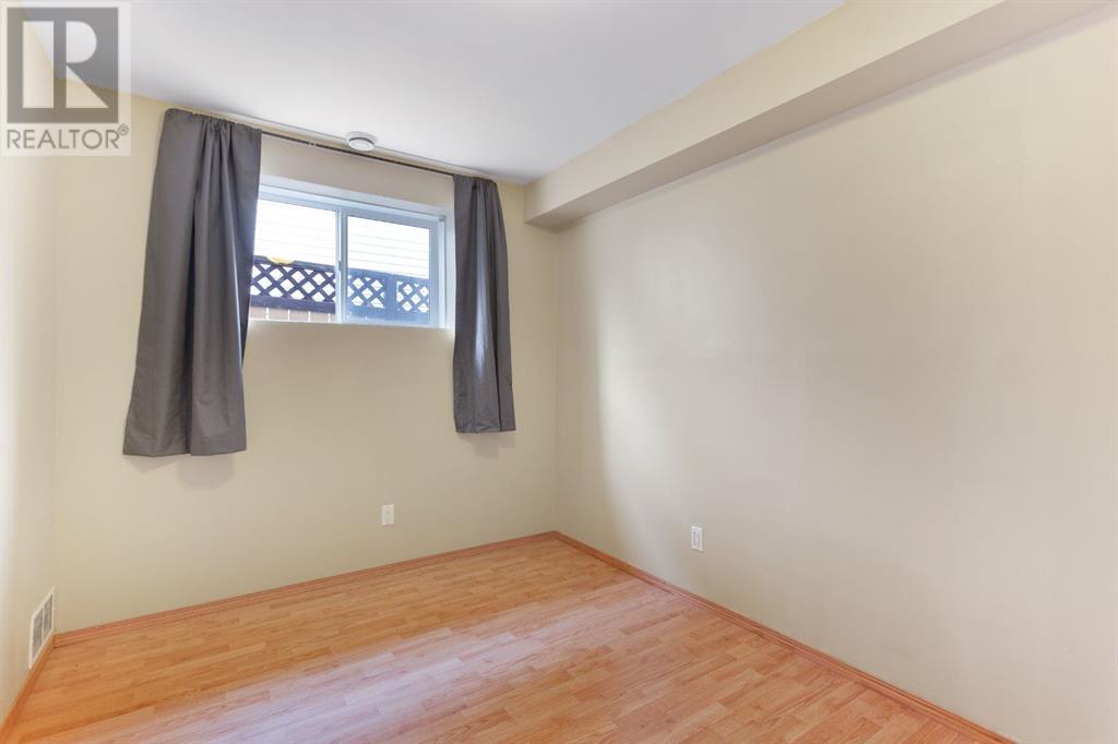 Single Family House Bi-level for Sale in  Hidden Ranch Road Hidden Valley Calgary 