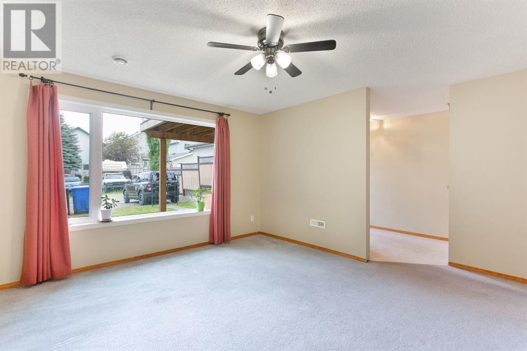 Single Family House Bi-level for Sale in  Hidden Ranch Road Hidden Valley Calgary 
