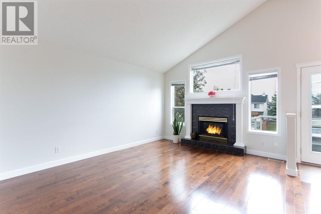 Single Family House Bi-level for Sale in  Hidden Ranch Road Hidden Valley Calgary 
