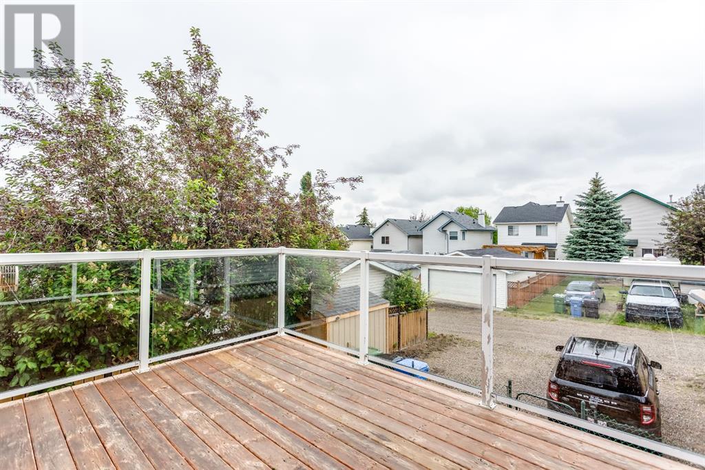Single Family House Bi-level for Sale in  Hidden Ranch Road Hidden Valley Calgary 