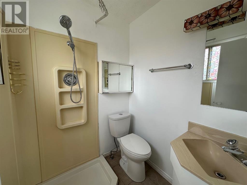 Single Family House Bungalow for Sale in  Macewan Drive NW MacEwan Glen Calgary 