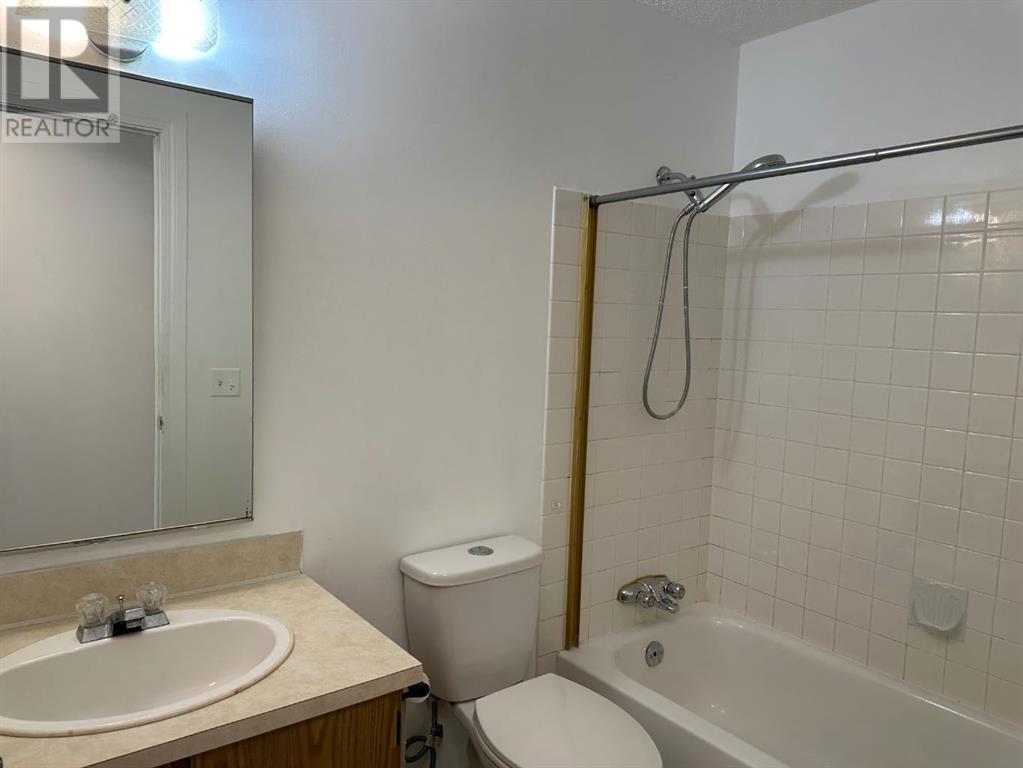 Single Family House Bungalow for Sale in  Macewan Drive NW MacEwan Glen Calgary 